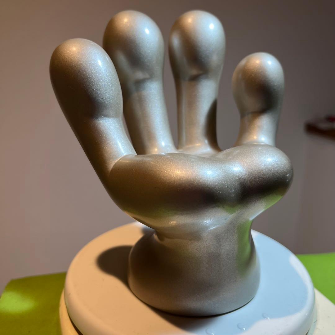 プロフ必読！ランプ　トヨスター　手のオブジェ