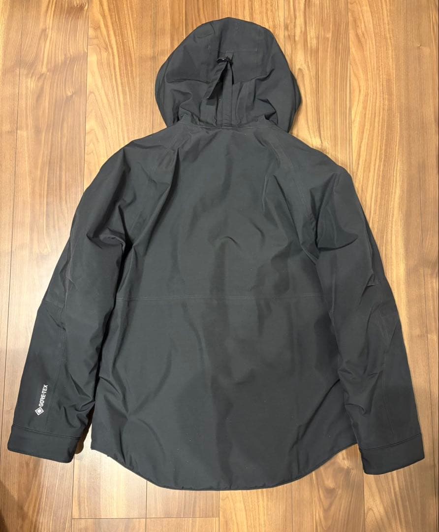 nonnative ALPINIST PUFF JACKET GORE-TEX®