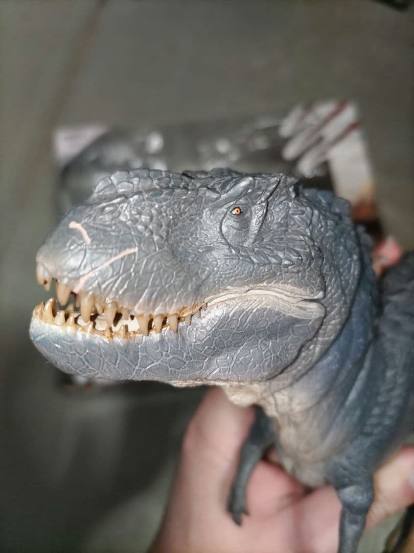 本心楠改　VーREX バスタトサウルス