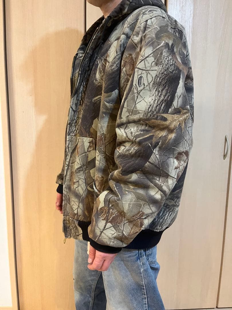 か*た様 美品　カーハート　Carhartt カモリアルツリー　アクティブジャケ