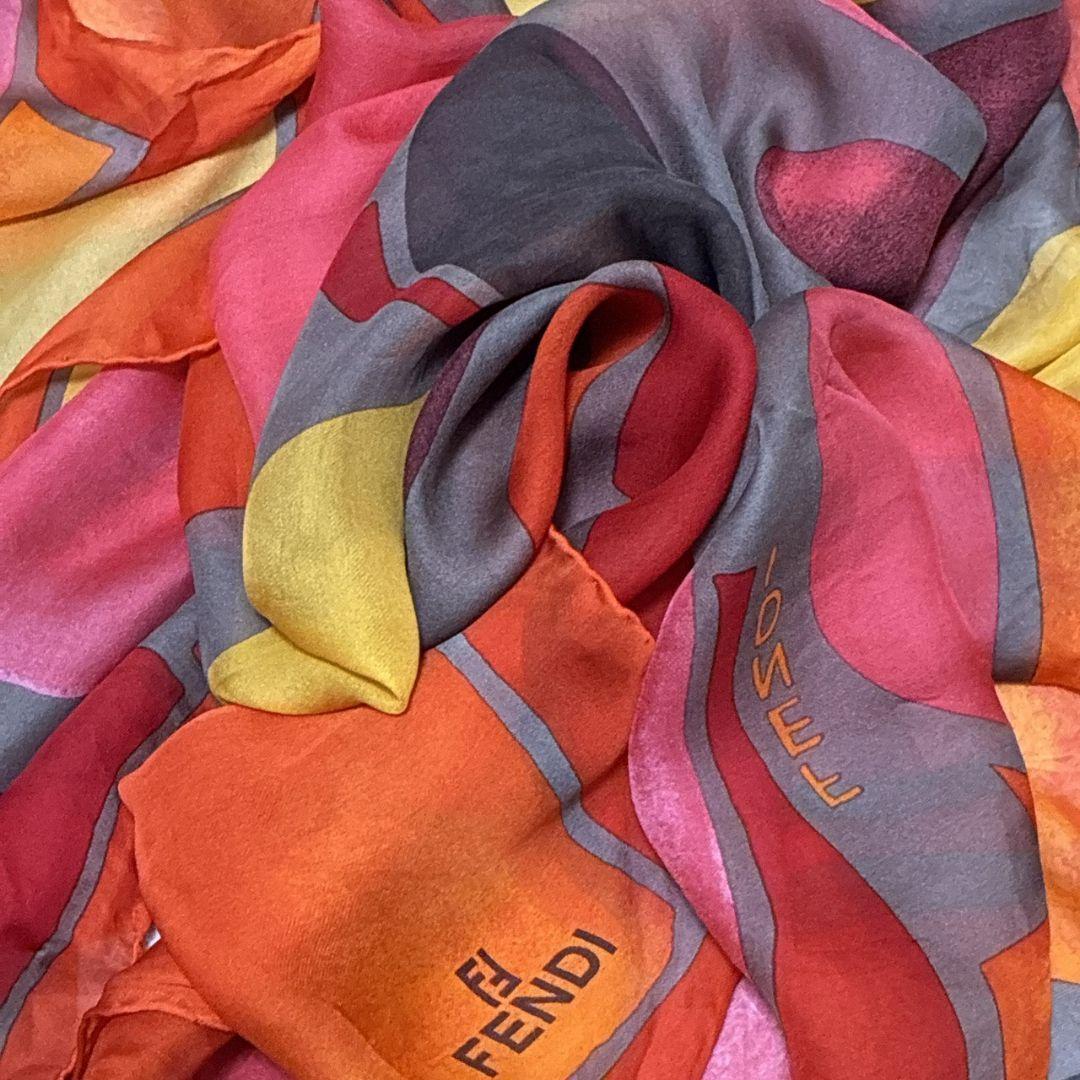 美品✨FENDI フェンディ シルク ロゴ 大判スカーフ ストール イタリア製
