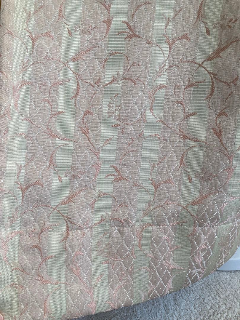 川島織物ベージュ 、ピンク花柄 オーダードレープカーテ2枚　定価10万円