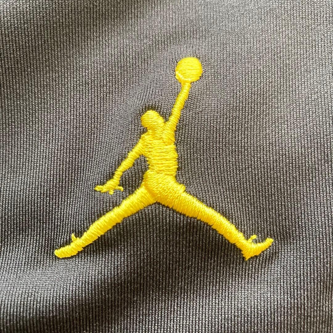 ✨極美品✨ パリサンジェルマン　PSG　ジョーダン　トレーニングウェア　黒黄　M