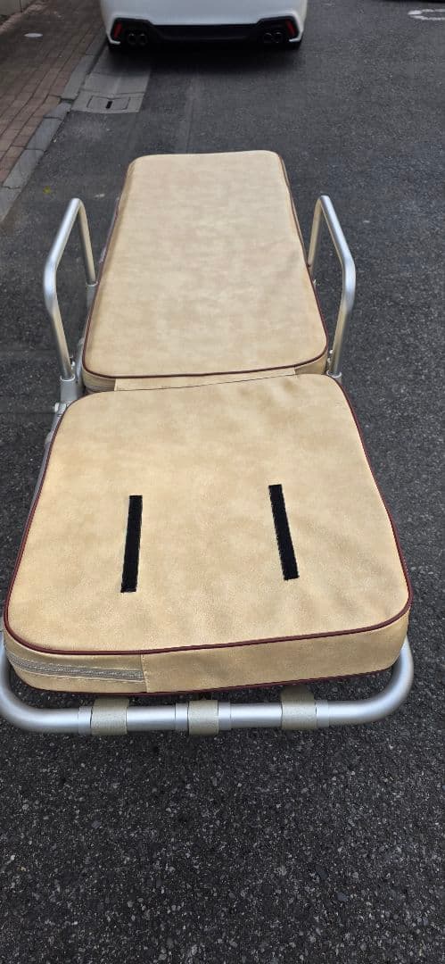 ストレッチャー 介護　介護タクシー