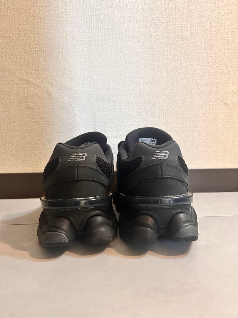 ニューバランス 9060 \"トリプルブラック\" 27cm