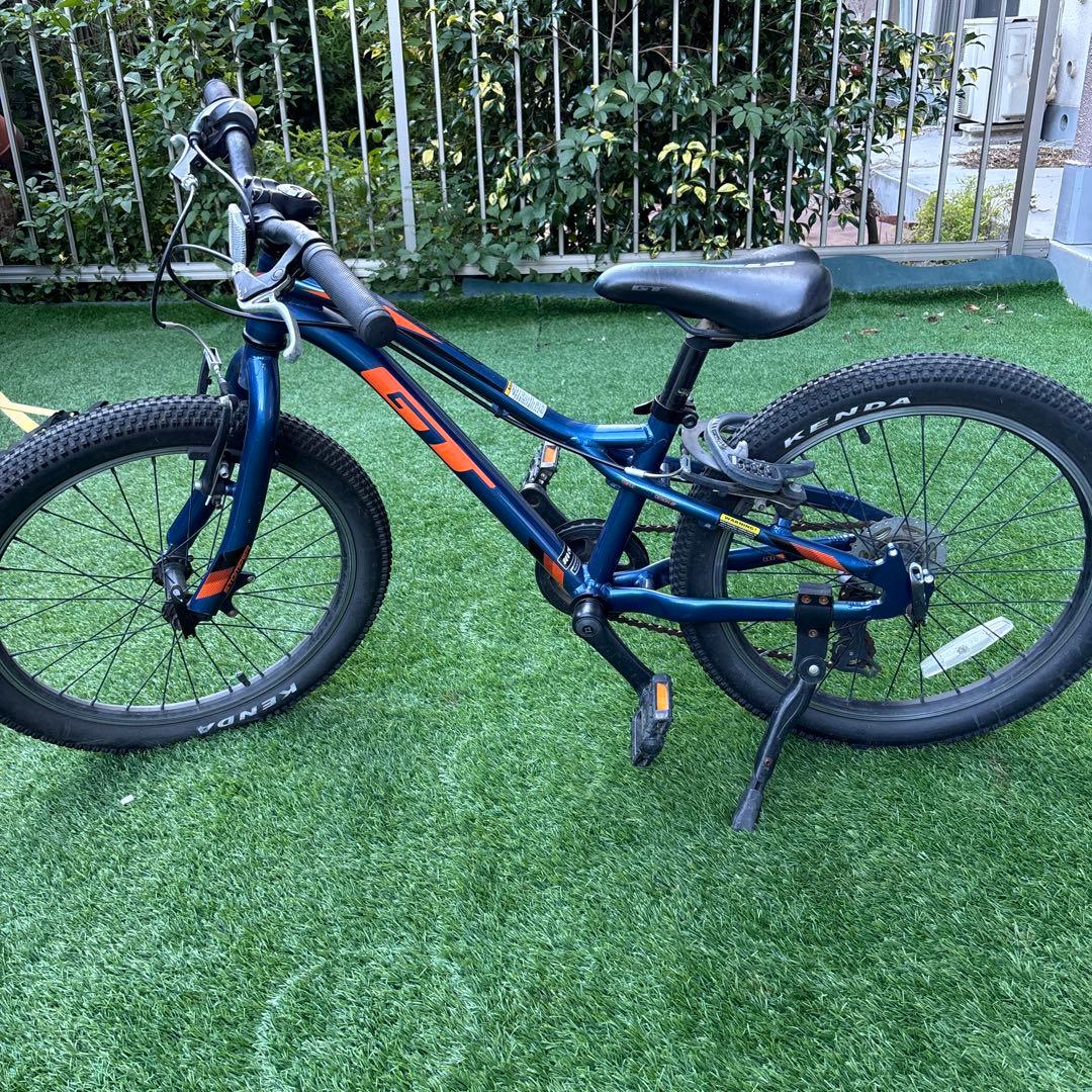 GT STOMPER primeキッズバイク 20インチ 青/オレンジ