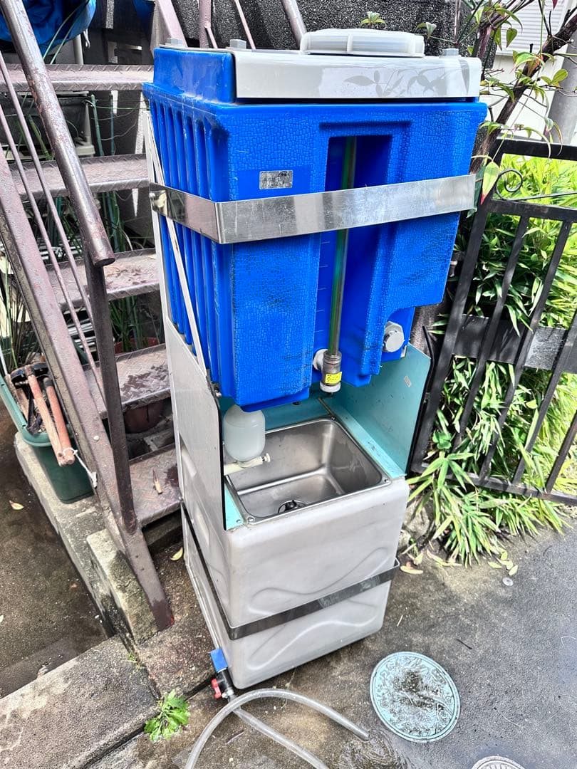 スイコー 大型貯水タンク 販売車タンク　手洗い付きの水貯蔵タンク仕様