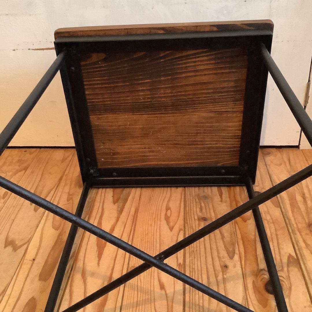 アンティークアイアンスツール