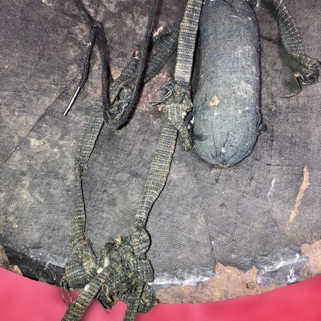 鐵漆塗八枚張陣笠