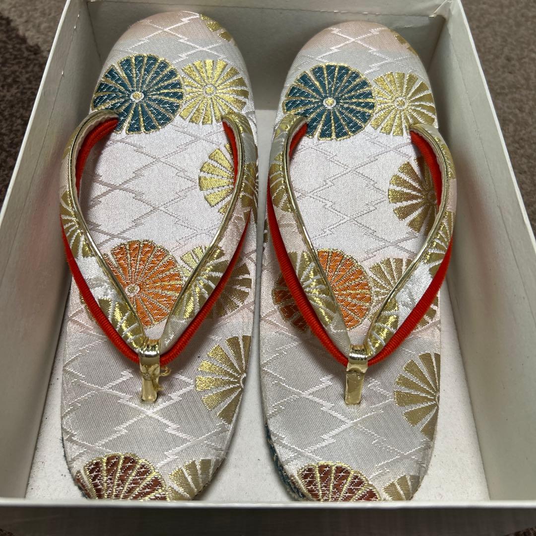 大幅値下げ！　七五三 女の子 7歳 着物　反物仕立て・2着 長襦袢・帯