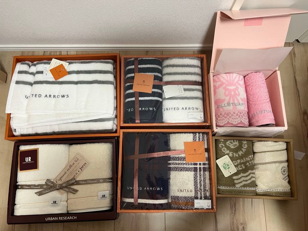 【新品】ユナイテッドアローズ　ジルスチュアート　アーバンリサーチ等　タオル