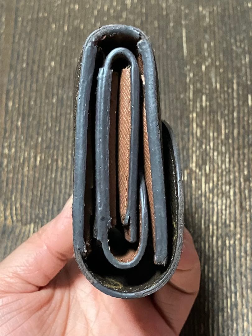 ルイヴィトンモノグラム折り財布♡