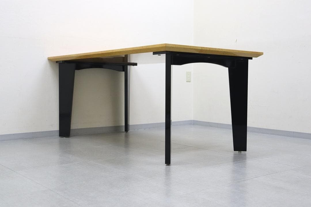 IDC大塚家具 スプレンダー 最高級 バーズアイ メープル ダイニング テーブル