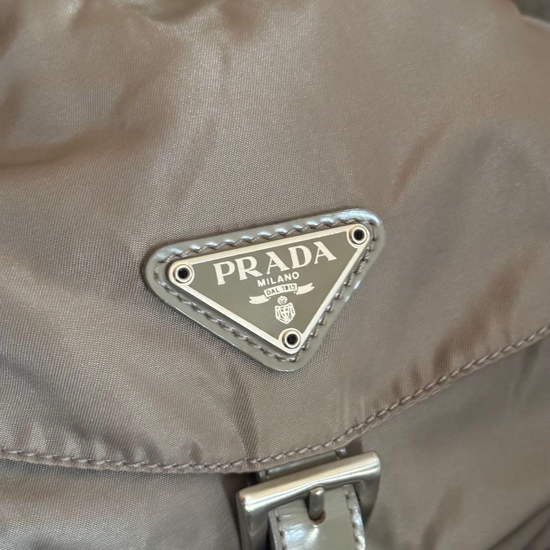 PRADA ナイロン ミニ リュック カーキ 三角 ロゴ ナイロン