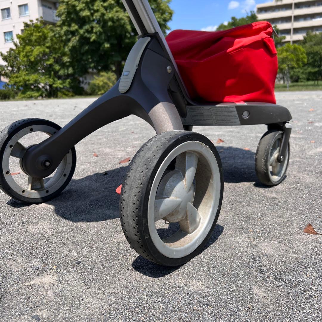 STOKKE エクスプローリー カップホルダー　防寒着　人気色