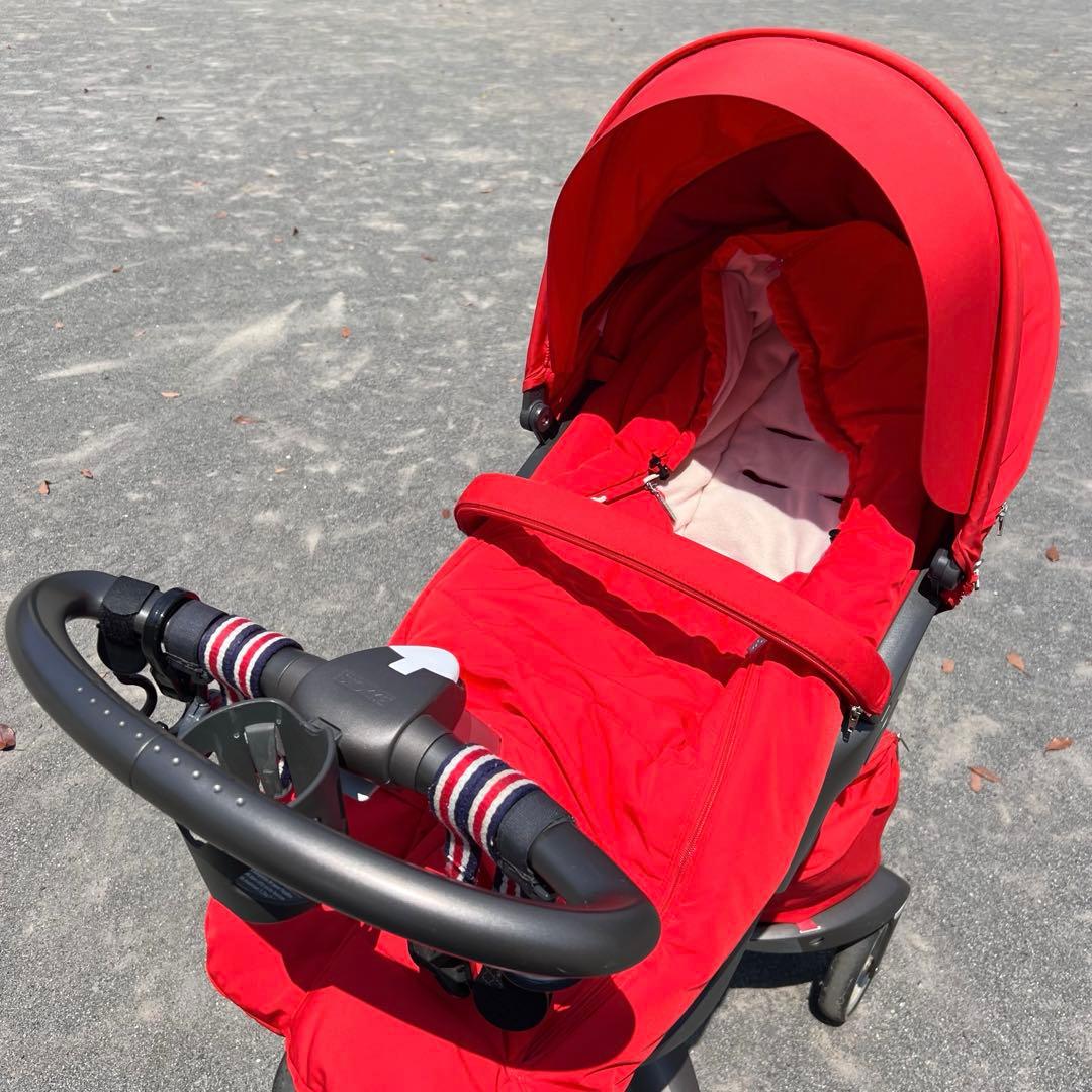 STOKKE エクスプローリー カップホルダー　防寒着　人気色