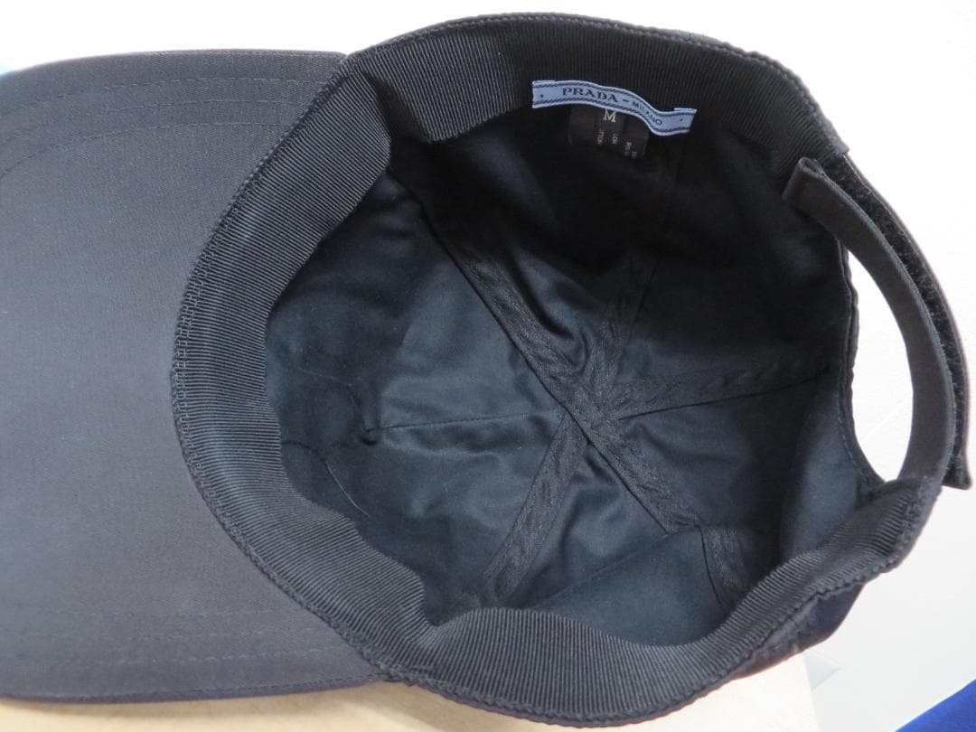 PRADAプラダ　キャップ帽子　男女兼用ナイロン　未使用同様
