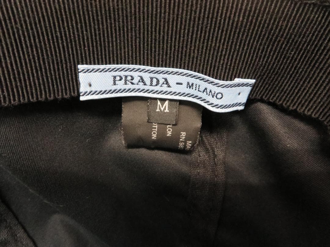 PRADAプラダ　キャップ帽子　男女兼用ナイロン　未使用同様