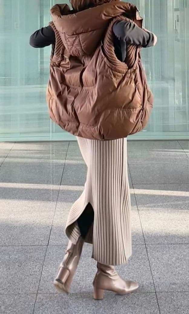 ショルダーニット　ダウンベスト