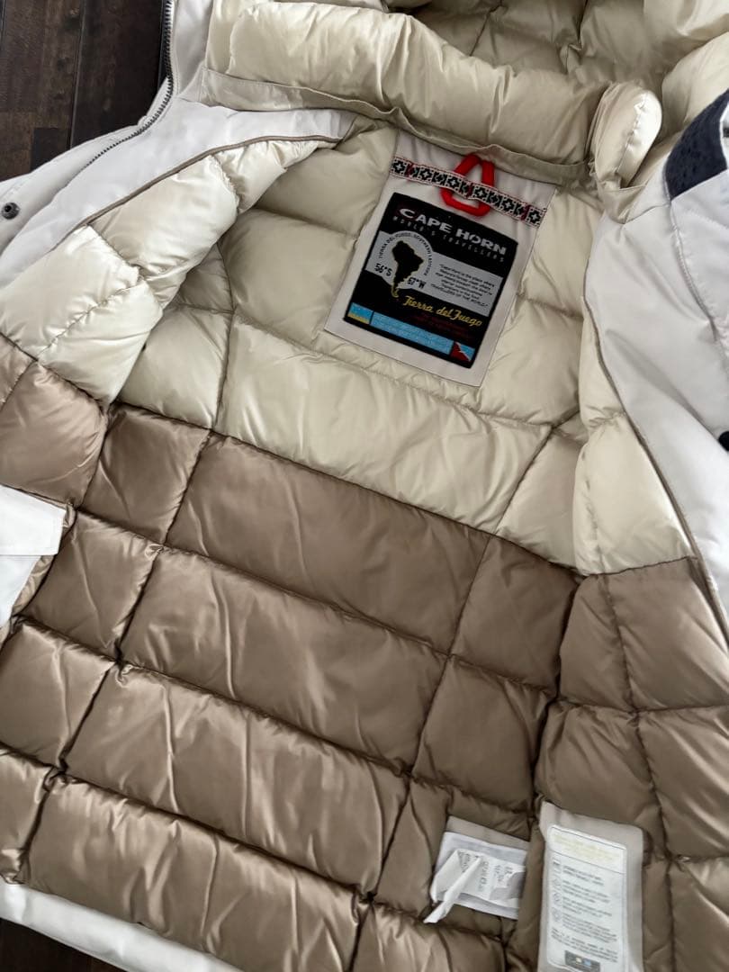 ケープホーン/定価9.7万 ネヴァド ファー付 ダウンJKT アイボリー 42