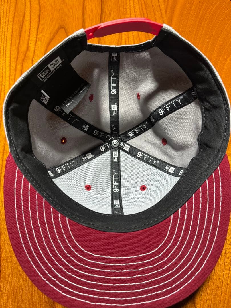 極美品 レアモデル ニューエラ 広島カープ キャップ スナップバック 2025年