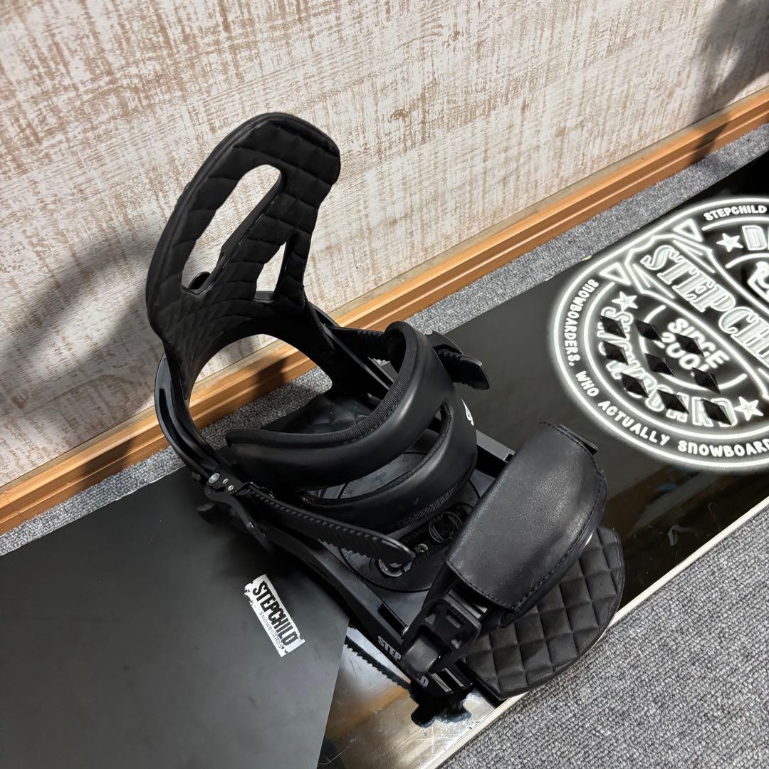 【送料無料】STEP CHILD スノーボードセットブーツ270ケースつき