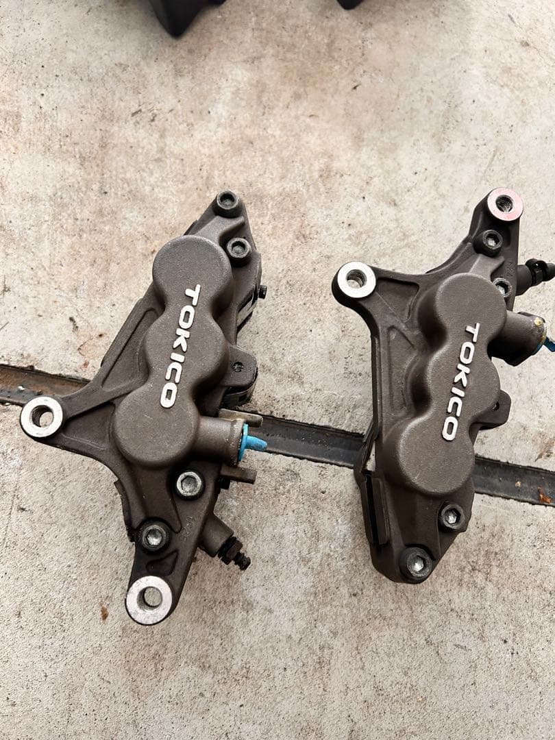 zrx1100 97年 純正 TOKICO キャリパー 左右