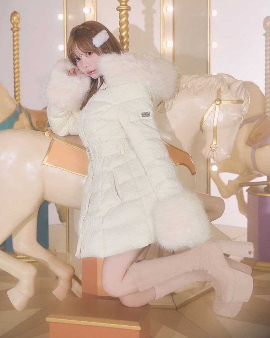 ミシェルマカロン　ケーブル柄ベルトダウンコート　XSサイズ　アイボリー