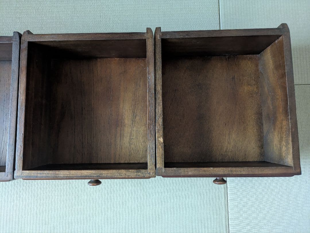 アンティーク　彫刻入り家具　キャビネット 5角形リビング収納 整理箪笥