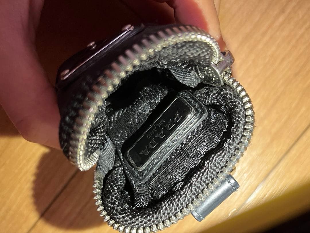 正規品PRADAプラダ　ケース　イヤホンケース ポーチ 小钱入れ