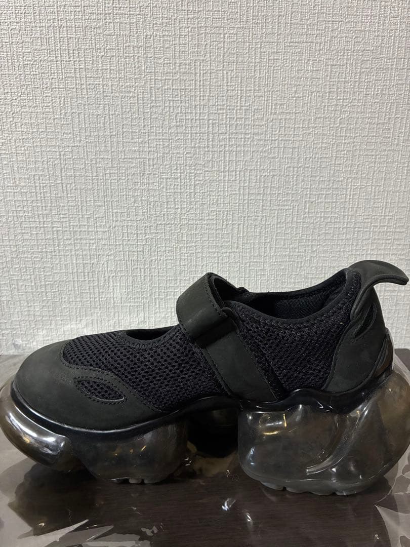 groundsブラック　スニーカー