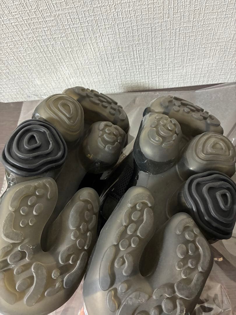 groundsブラック　スニーカー