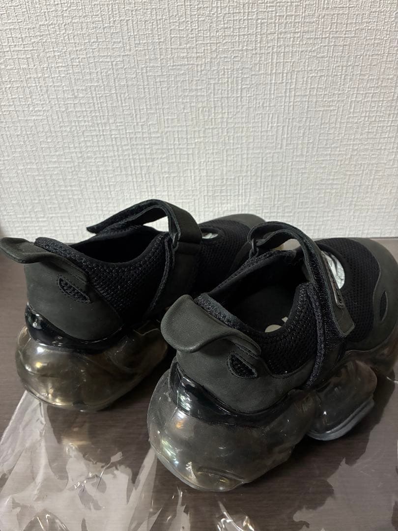 groundsブラック　スニーカー