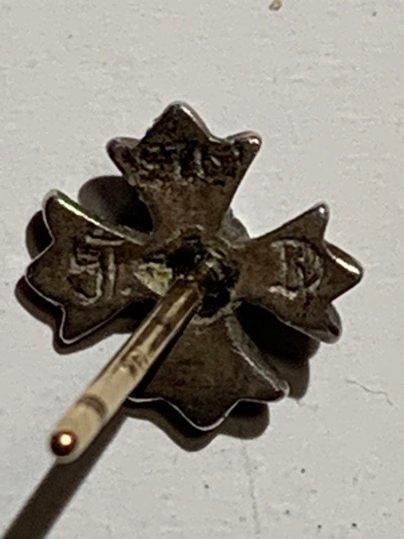 クロムハーツ。シルバー925。ピン箇所14K使用。(片耳用)