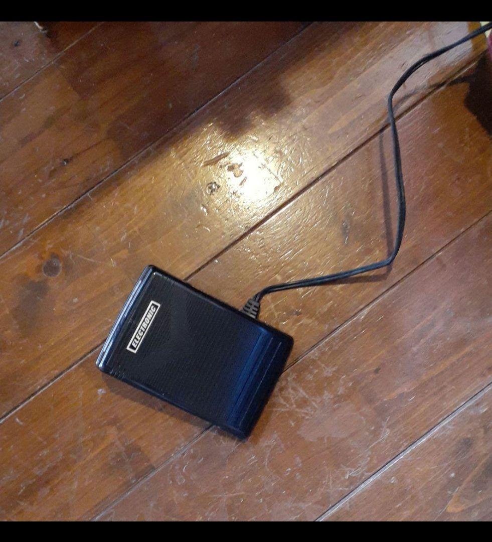 アンティークミシン電動クラシック足踏みインテリアにハンドメイドに高級感ある蓋付き