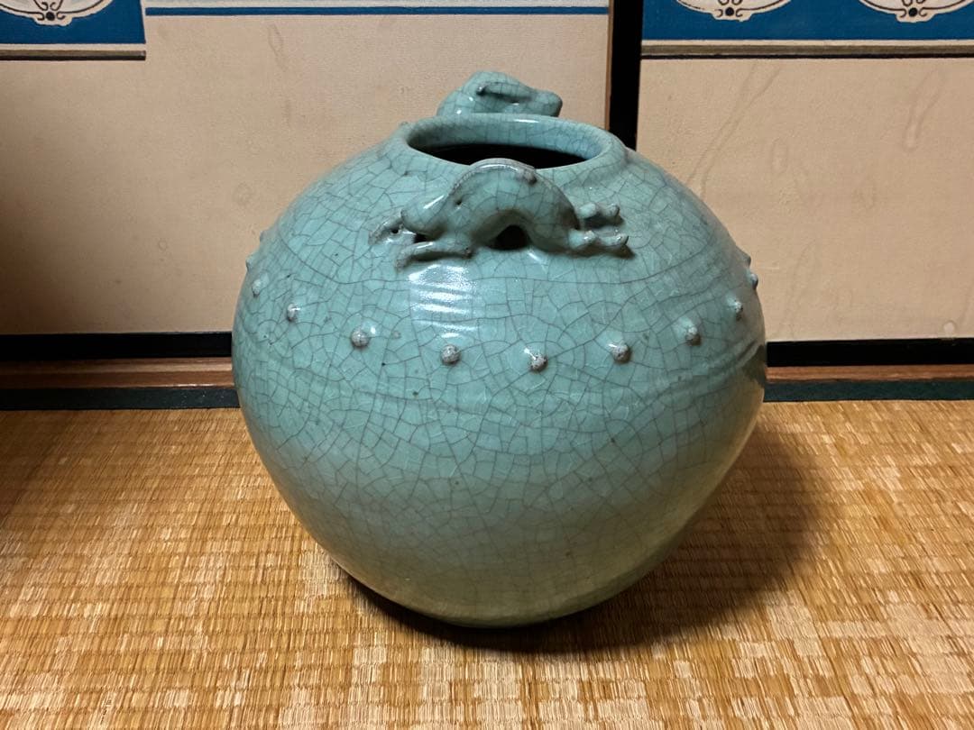 中国 龍泉窯 ひび割れ釉薬 獣耳付 丸壺 唐物
