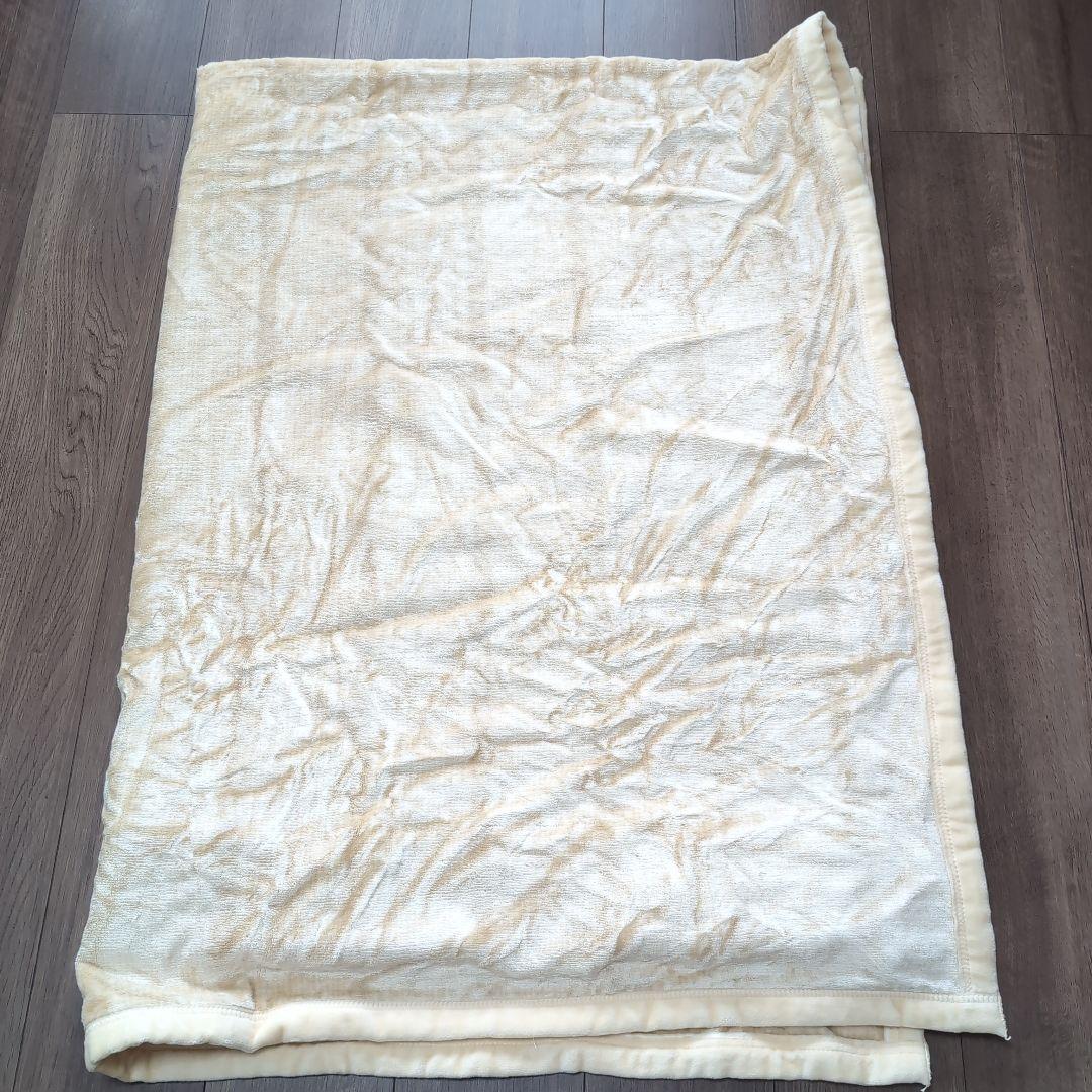 新品未使用　西川の絹毛布 140cm×200cm絹100%日本製ベージュキャメル