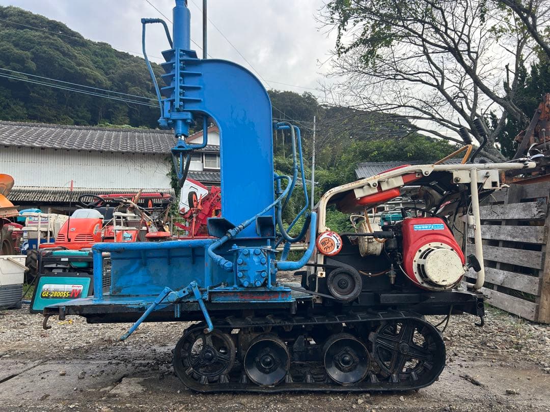 宮崎　自走式　薪割り機　油圧式　クボタエンジン　6.8馬力　クローラー　動画あり