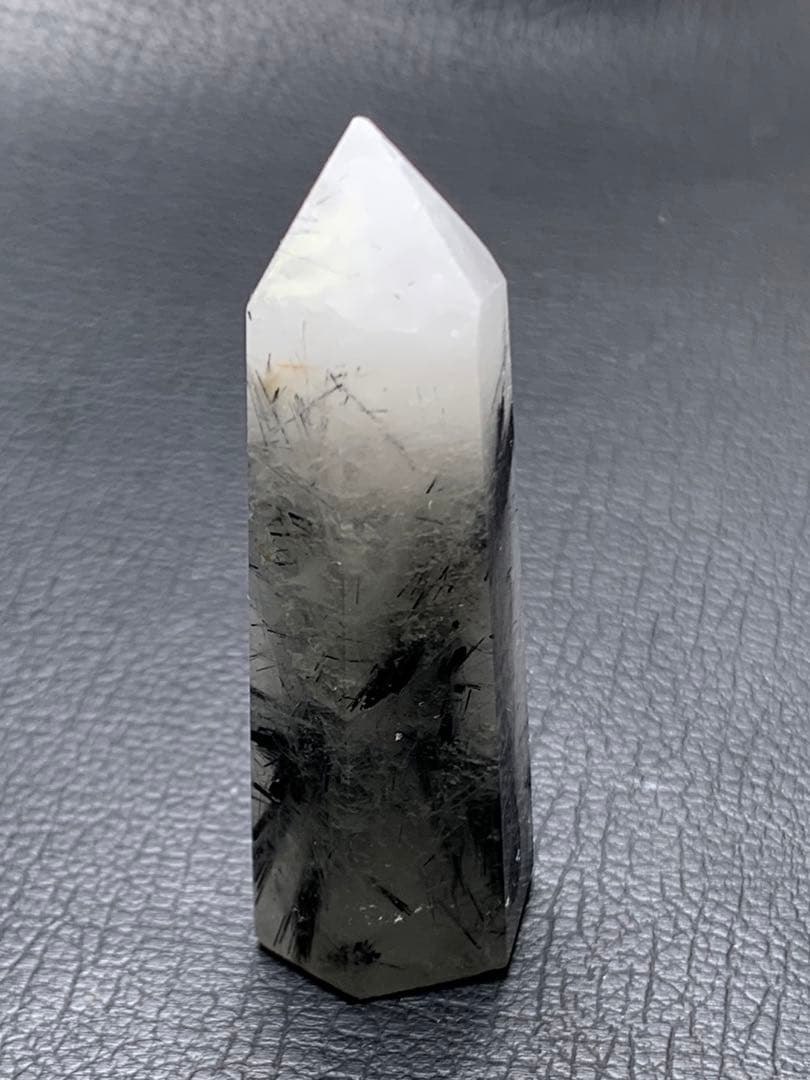 0410196  ブラックルチルインクォーツ六角柱、14.8＊54ミリ