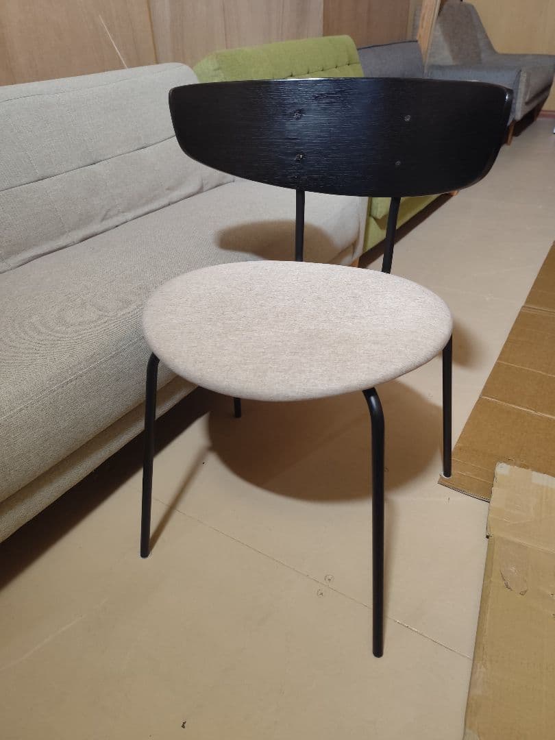 【関東圏限定】カナデモノ THE CHAIR ラウンド×ブラックスチール