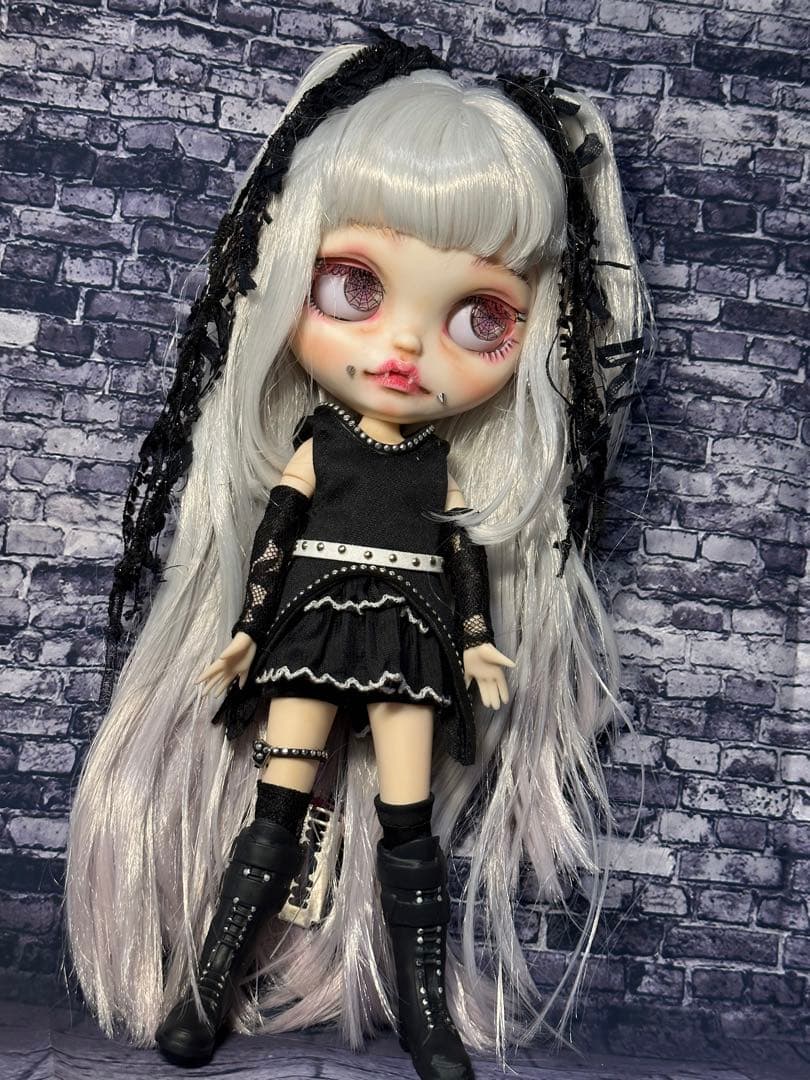 r*k様 アイシードール 本体女の子　OF付き　カスタムアイシードール