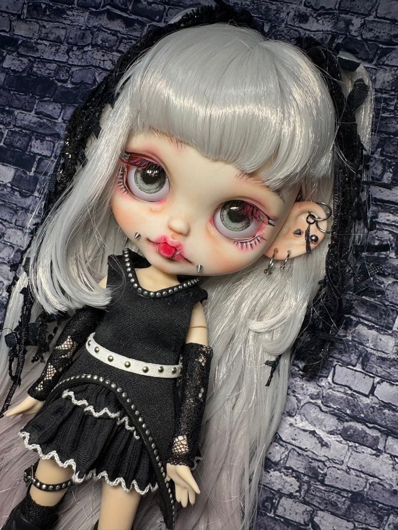 r*k様 アイシードール 本体女の子　OF付き　カスタムアイシードール