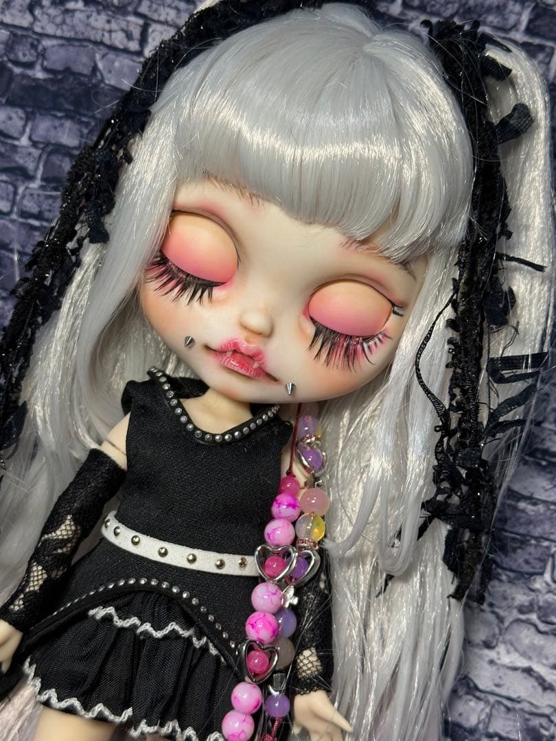 r*k様 アイシードール 本体女の子　OF付き　カスタムアイシードール