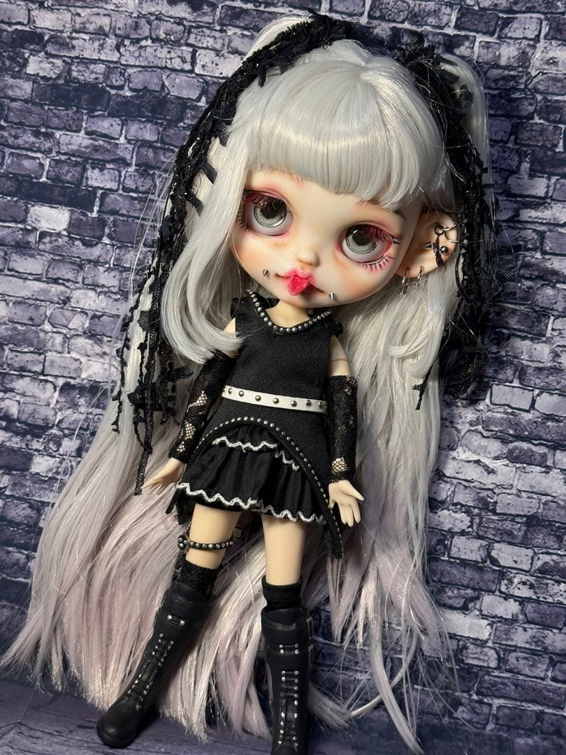 r*k様 アイシードール 本体女の子　OF付き　カスタムアイシードール