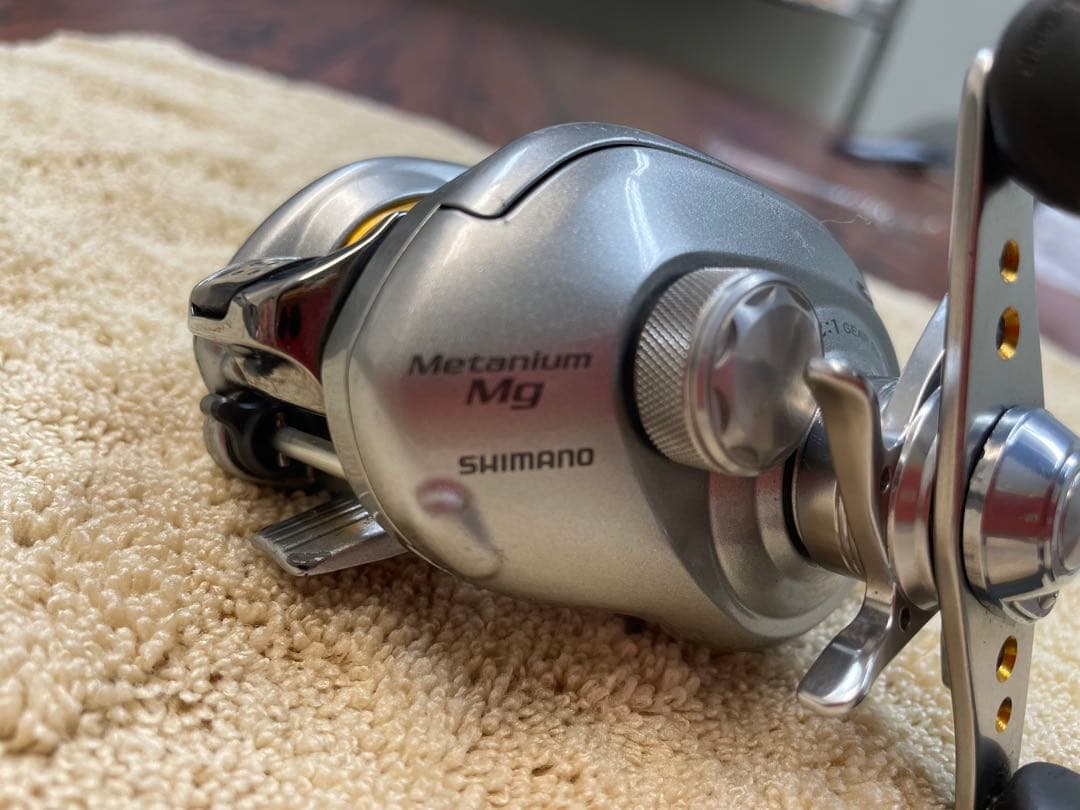 シマノ 07メタニウム Mg 右ハンドル