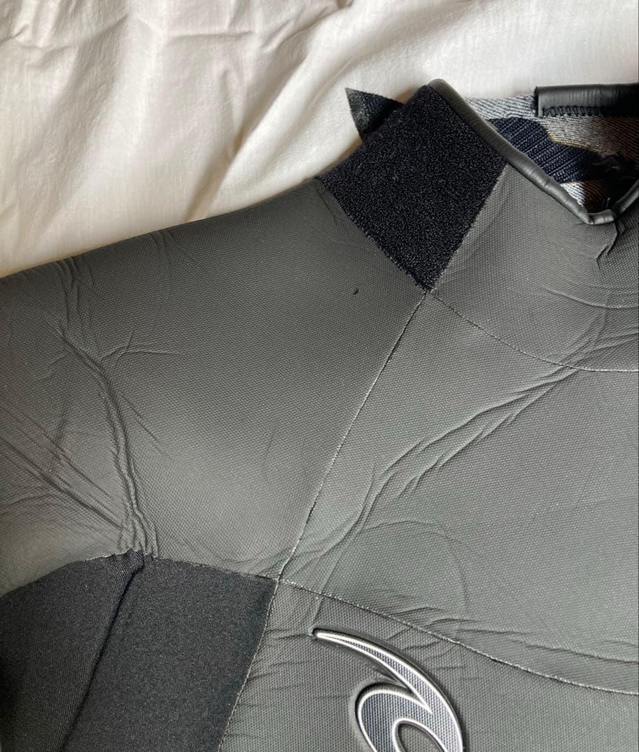 リップカール　セミドライ　ウエットフルスーツ　MLサイズ