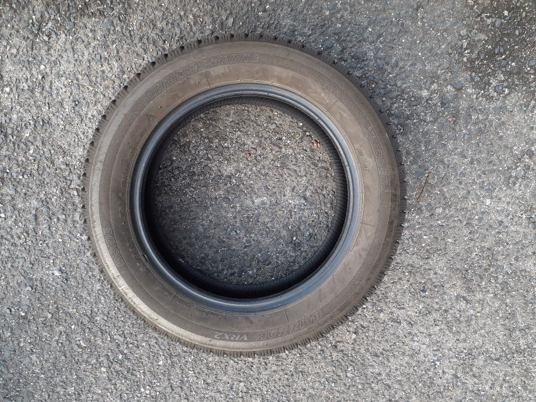 ど*ん様 深溝　ブリヂストン スタッドレスタイヤ 　155/65R14インチ　４