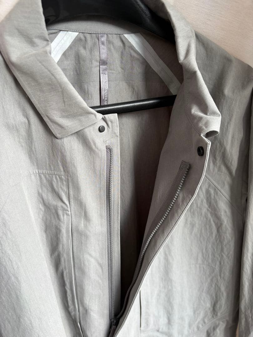 美品！ヴェイランス　コンポーネントオーバーシャツ　M ジップシャツ　グレー