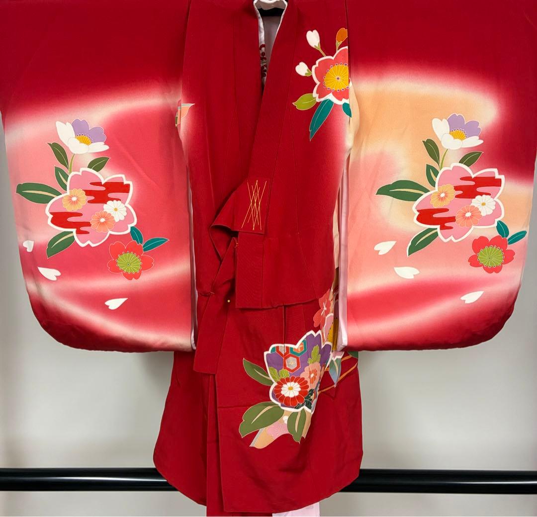 子供の着物　長襦袢付き　扇に花柄模様　七五三