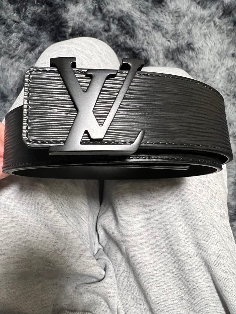 ルイヴィトン ベルト エピサンチュール LVイニシャル　90/36 M9229